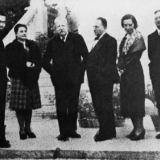 La residenza tra gli anni 30 e 40 del 900, grazie ai suoi proprietari  Giovanni ed Angela Laterza, divenne un vero e proprio cenacolo culturale che ospit� intellettuali e studiosi molti dei quali protagonisti delle fasi di liberazione dall'Italia fascista. Tra questi Benedetto Croce, Tommaso Fiore, Fabrizio Canfora, Michele Cifarielli e Giuseppe Bartolo